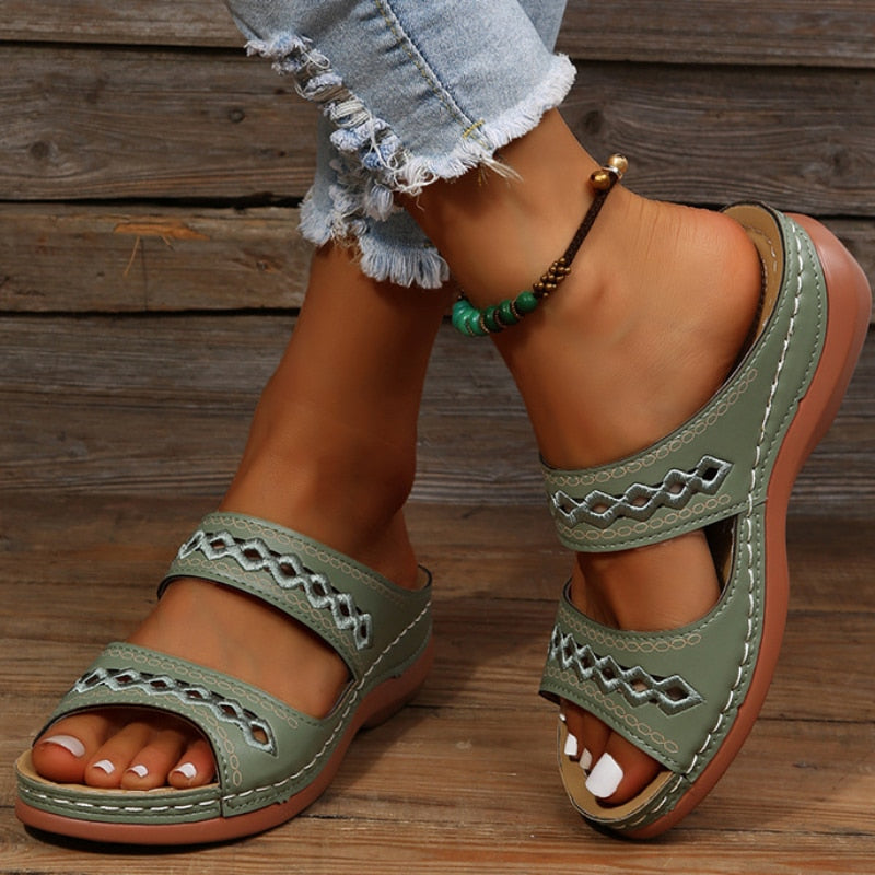 Women’s Comfortable Walking Sandals with Straps