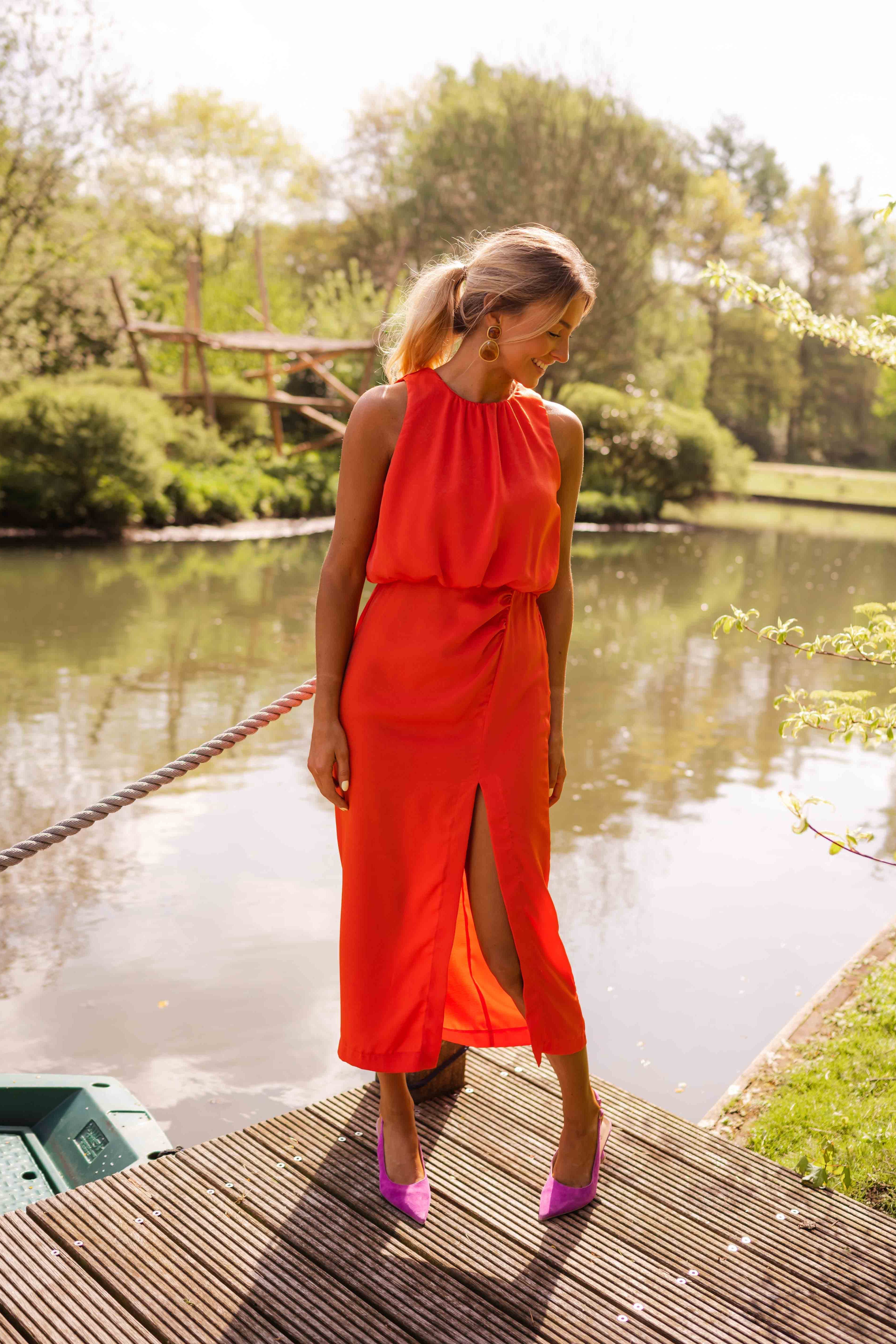 Bright orange 3