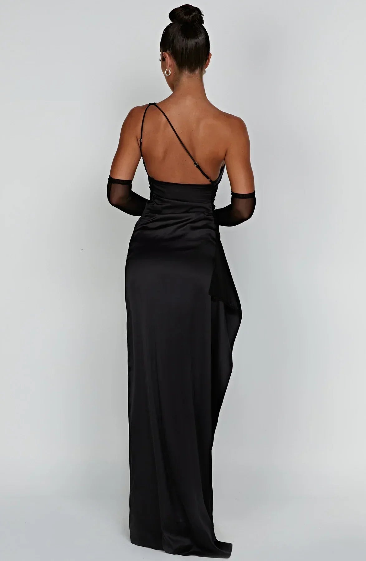 Women's Satin V-Neck Evening Dress with Sleeveless Design