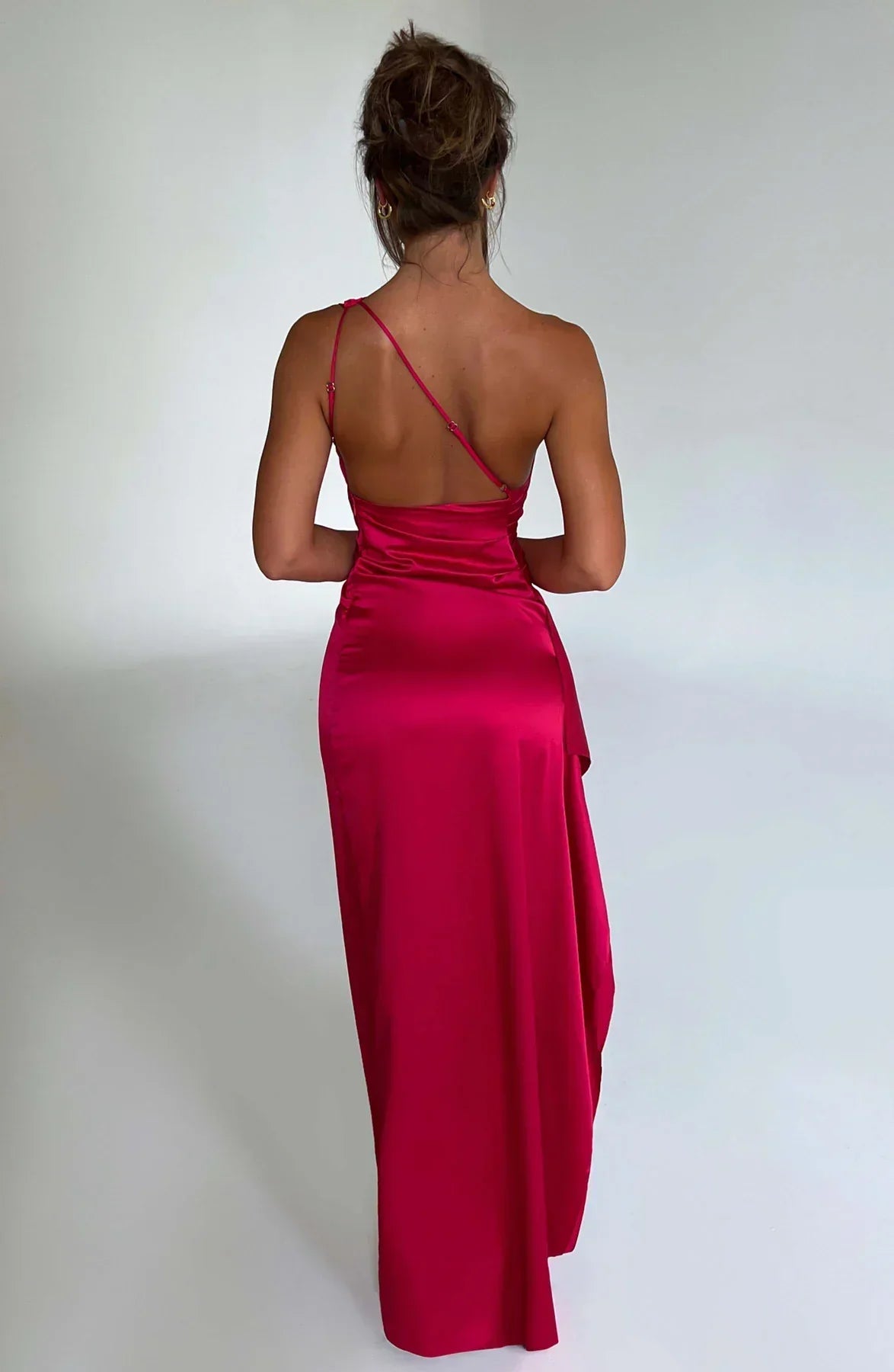 Women's Satin V-Neck Evening Dress with Sleeveless Design