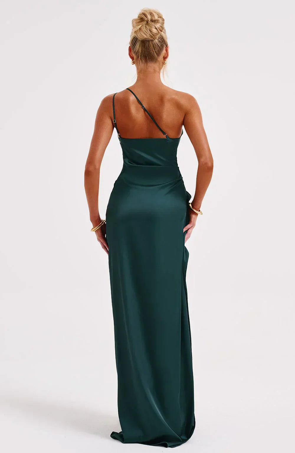 Women's Satin V-Neck Evening Dress with Sleeveless Design