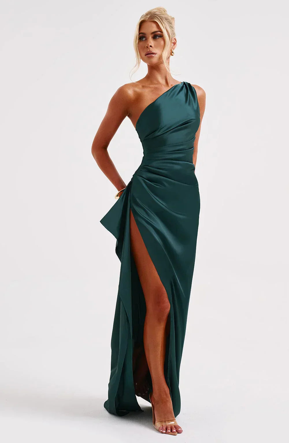 Women's Satin V-Neck Evening Dress with Sleeveless Design