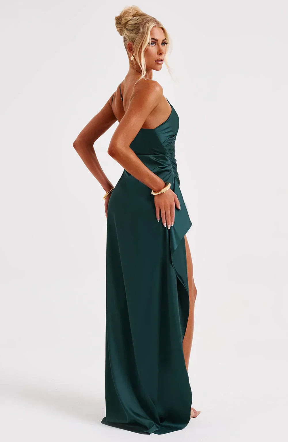Women's Satin V-Neck Evening Dress with Sleeveless Design