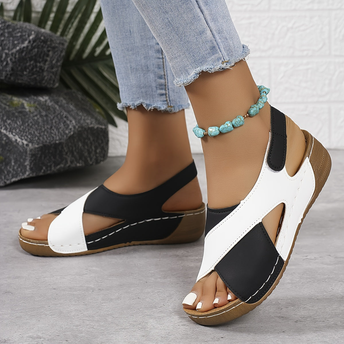 Women’s Walking Sandals with Adjustable Straps
