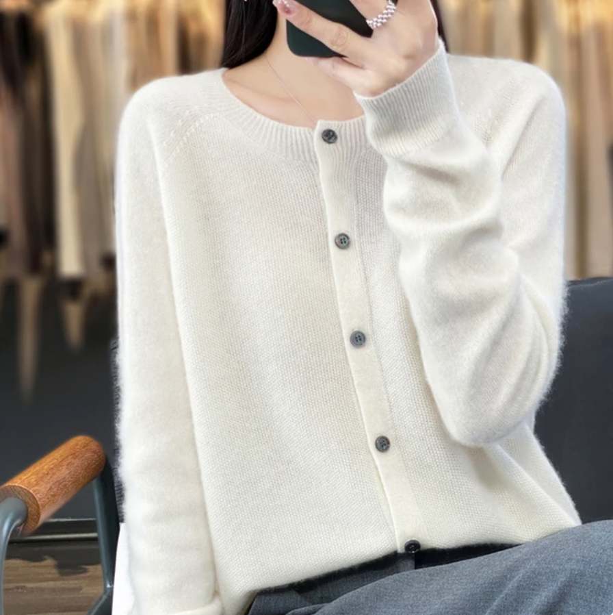 ANGELICA |  COZY WOOL CARDIGAN