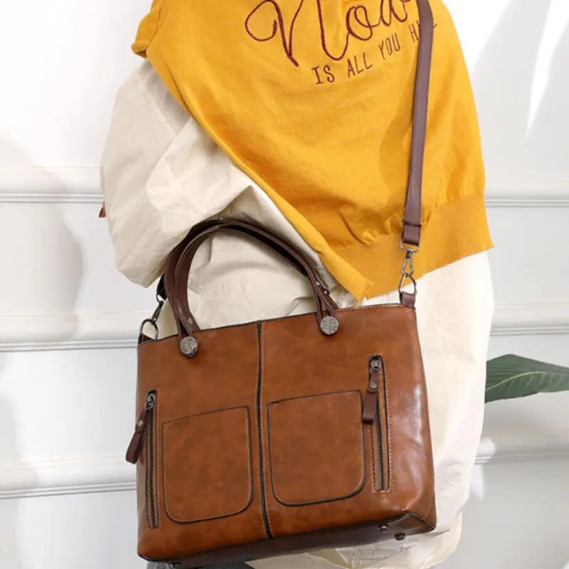 INGRID | SCHULTERTASCHE AUS LEDER