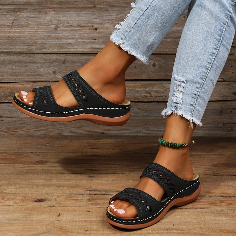 Women’s Comfortable Walking Sandals with Straps