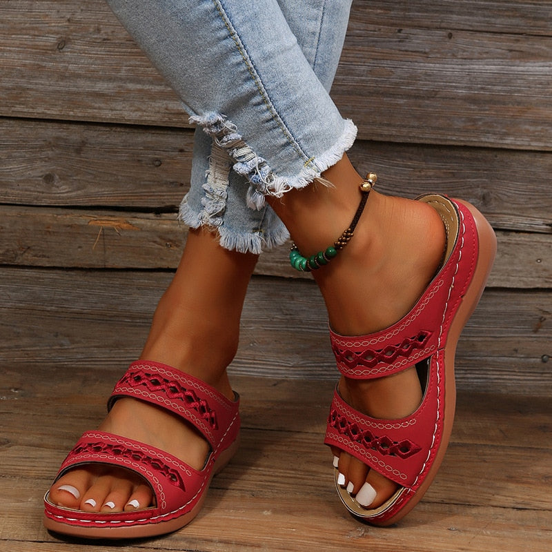 Women’s Comfortable Walking Sandals with Straps