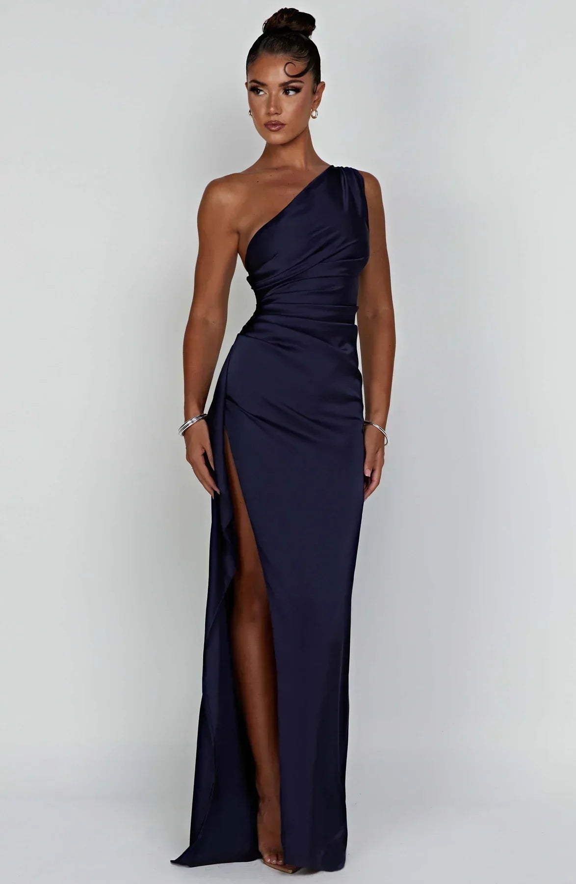 Women's Satin V-Neck Evening Dress with Sleeveless Design